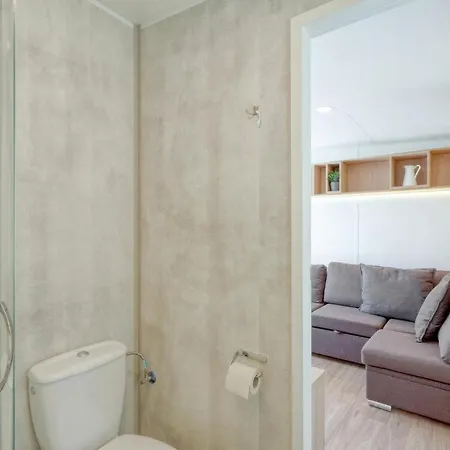 Tiny Haus 22 Am Brombachsee Holiday home Pleinfeld